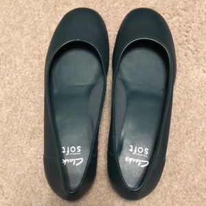 Clark’s dark green flats